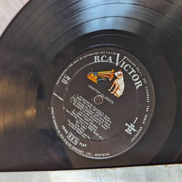 Country Classics Vinyl - Picture 4 of 4